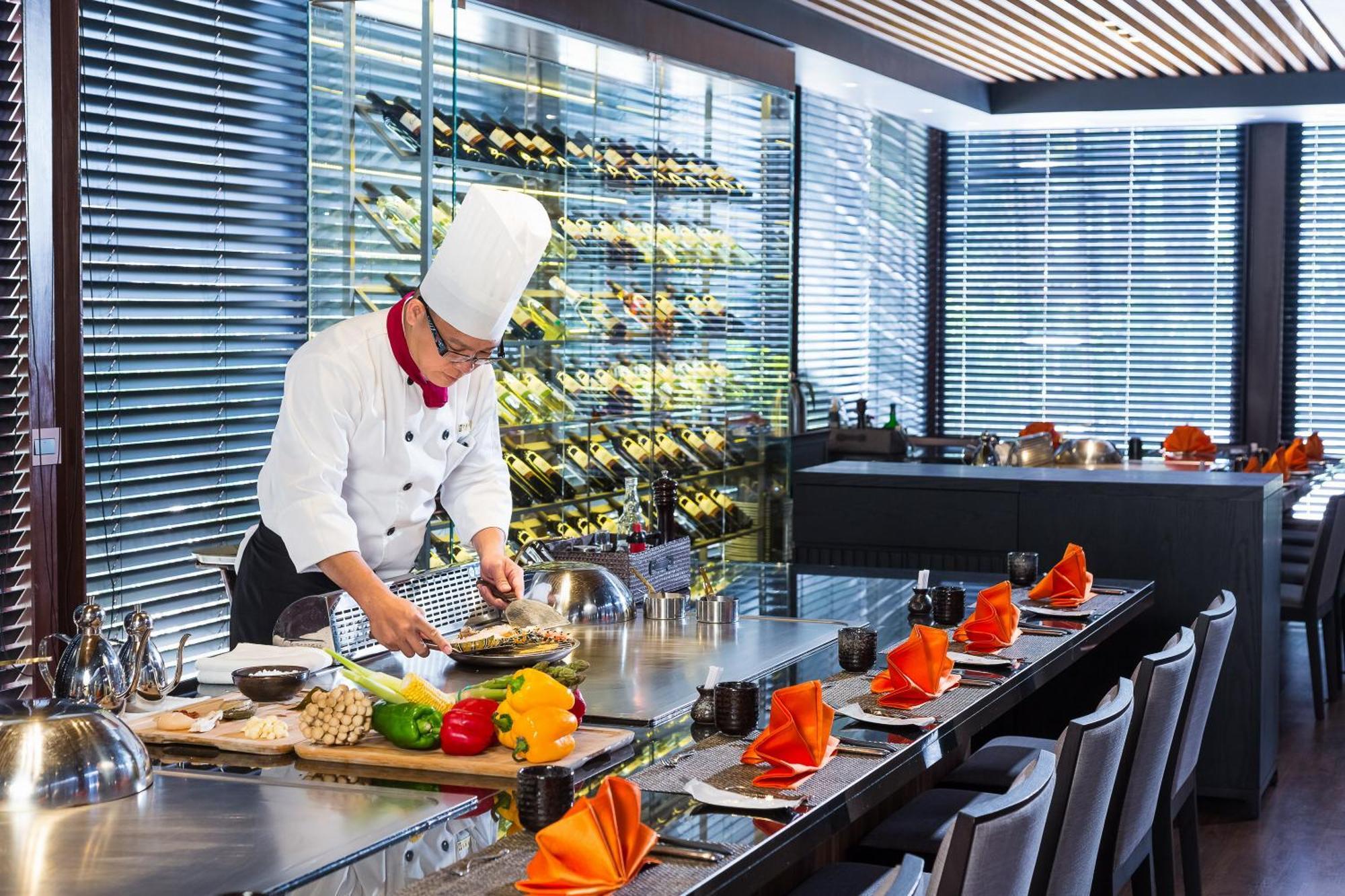 Queena Plaza Hotel Tainan Zewnętrze zdjęcie