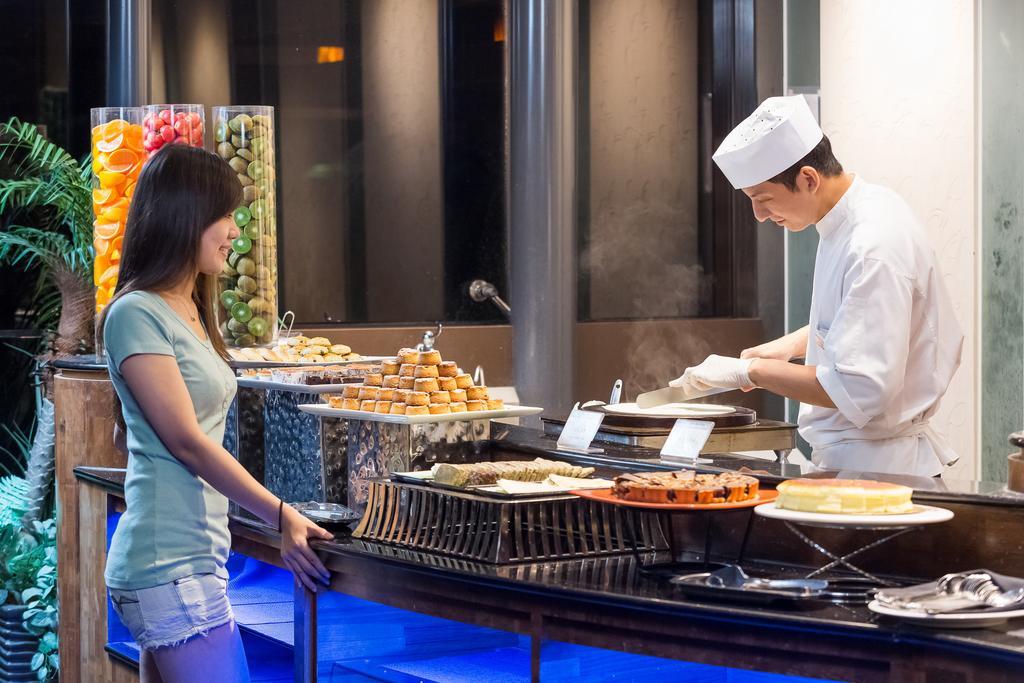 Queena Plaza Hotel Tainan Zewnętrze zdjęcie