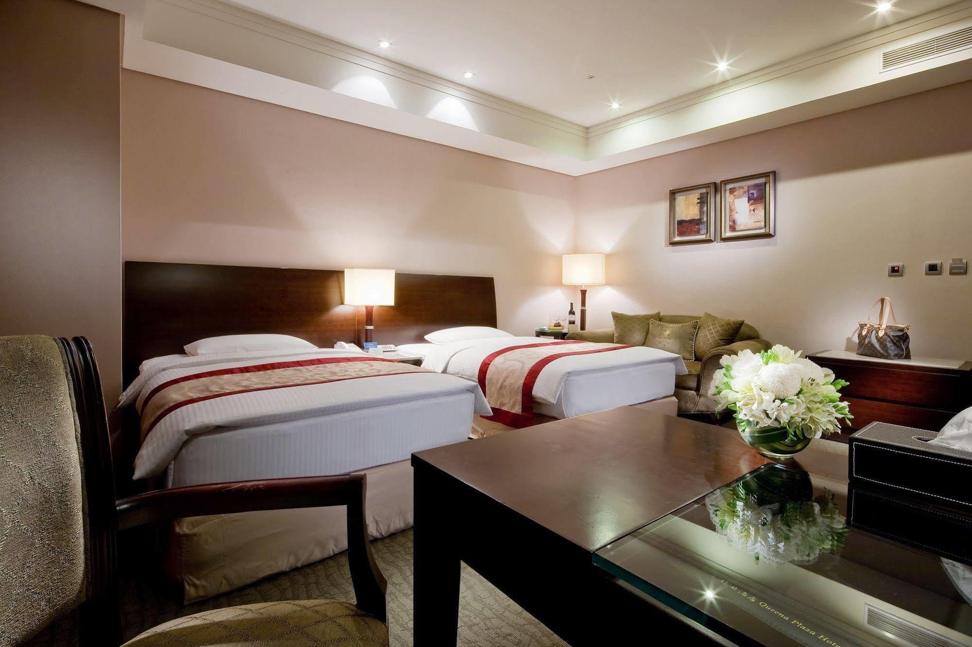 Queena Plaza Hotel Tainan Zewnętrze zdjęcie